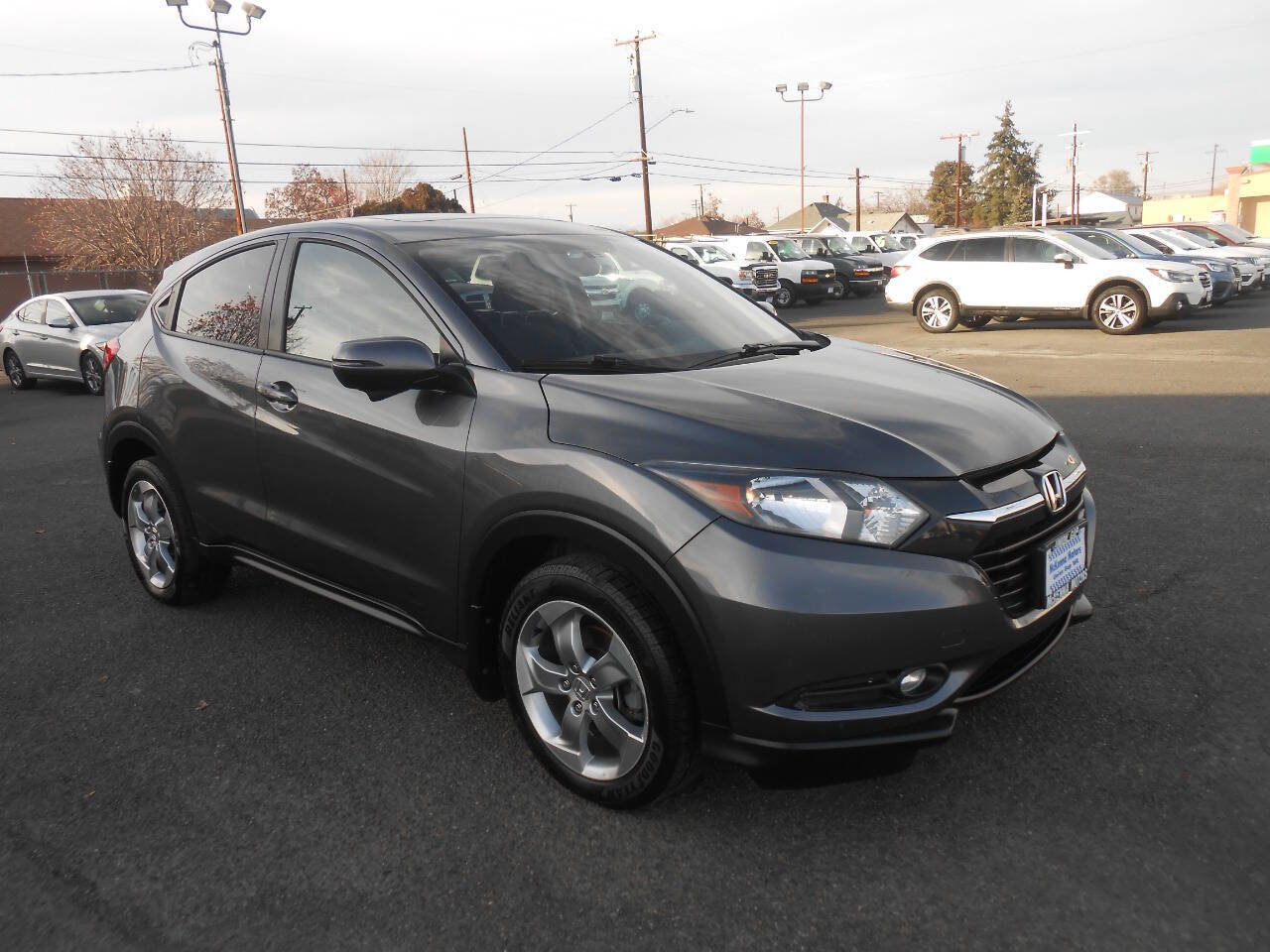 Used 2017 Honda HR-V EX image 3