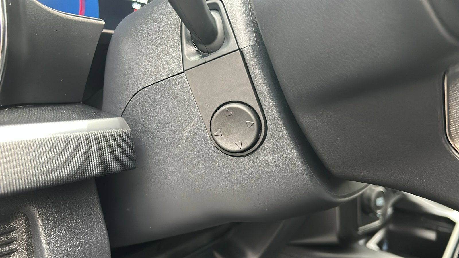 Used 2025 Ford F450 Platinum w/ FX4 Off-Road Package image 31