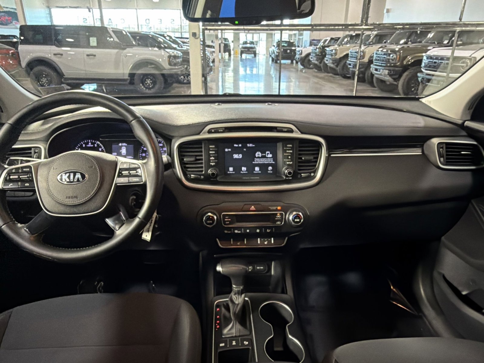 Used 2019 Kia Sorento LX w/ LX Convenience Package image 29