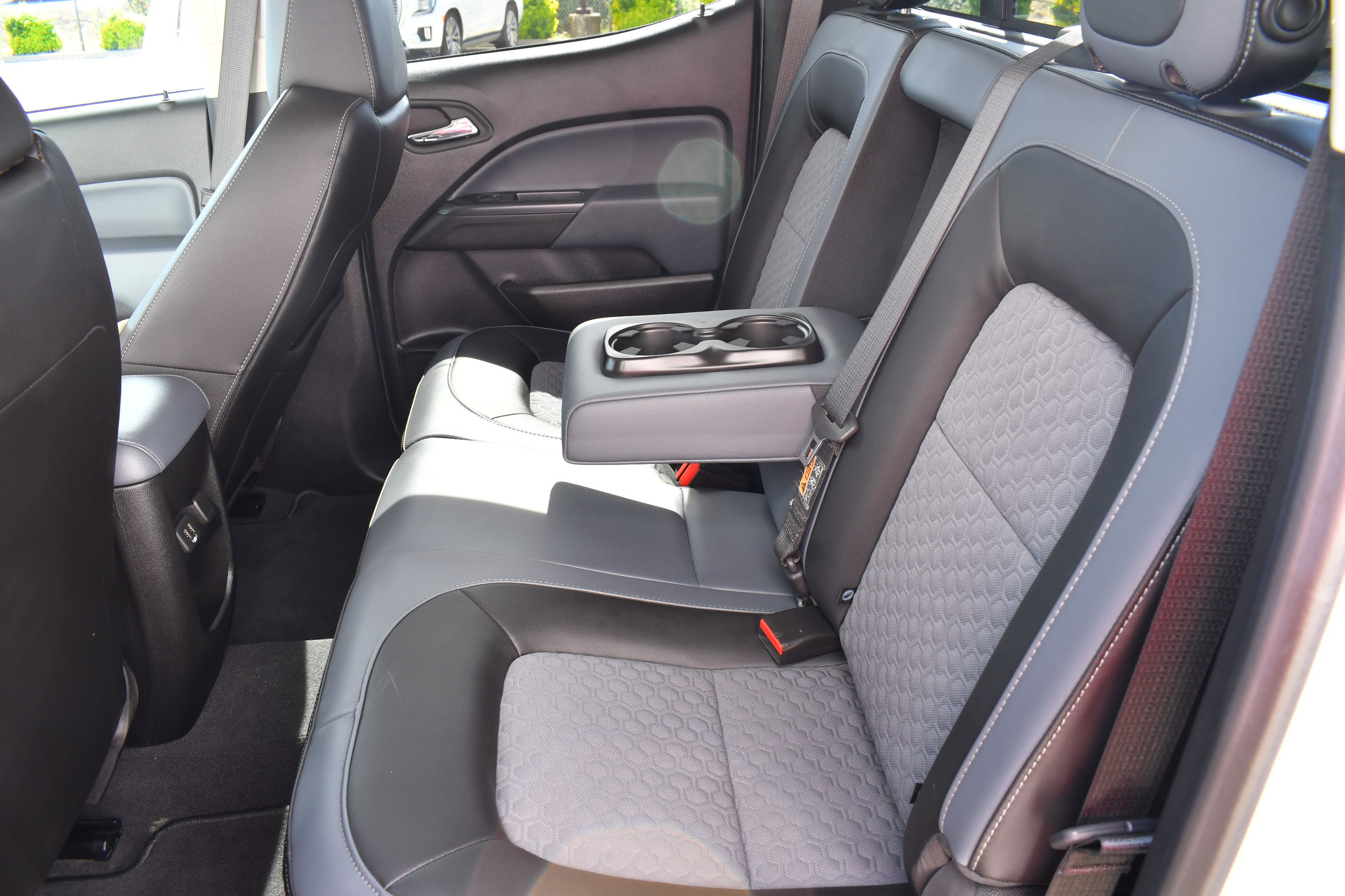 Used 2022 Chevrolet Colorado Z71 image 25