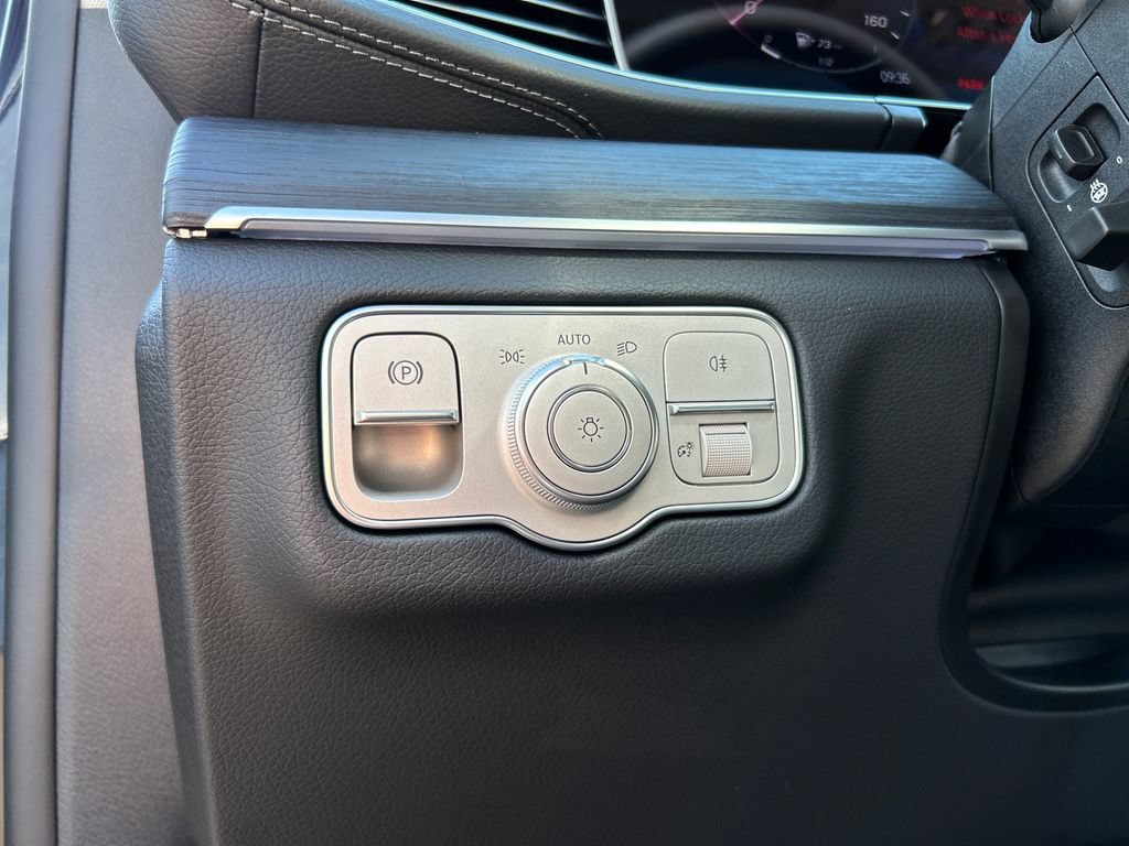 New 2026 Mercedes-Benz GLS 450 4MATIC image 14