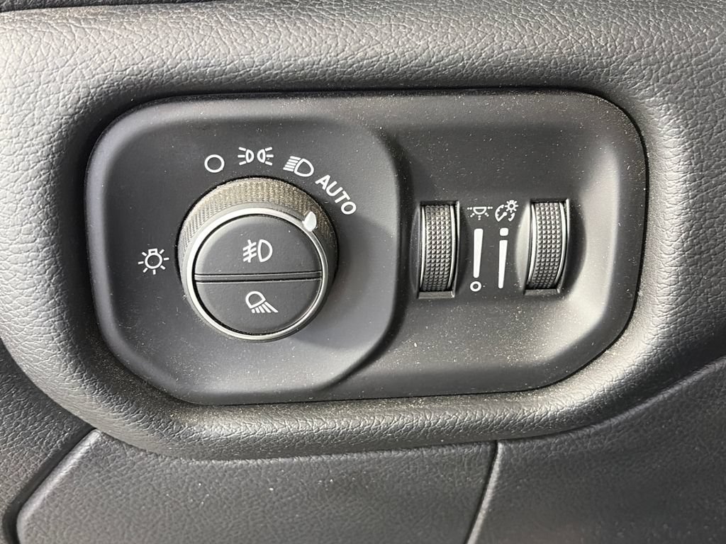 Used 2020 RAM 3500 Laramie AWD/4WD image 25