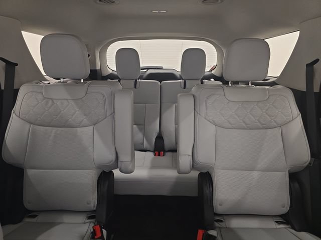 New 2026 Ford Explorer Platinum w/ LUX Leather Package AWD/4WD image 29