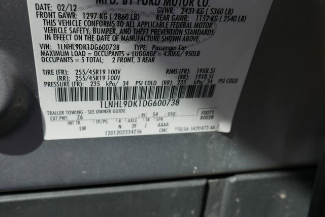 Used 2013 Lincoln MKS FWD image 27