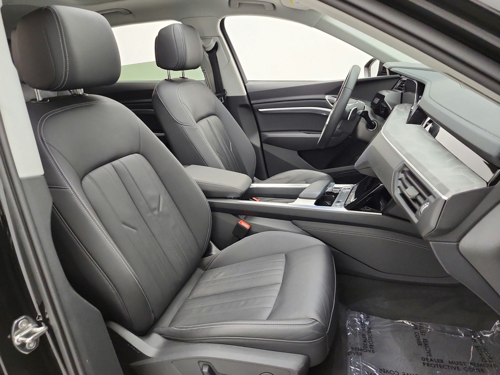 Used 2024 Audi Q8 e-tron Premium AWD/4WD image 20