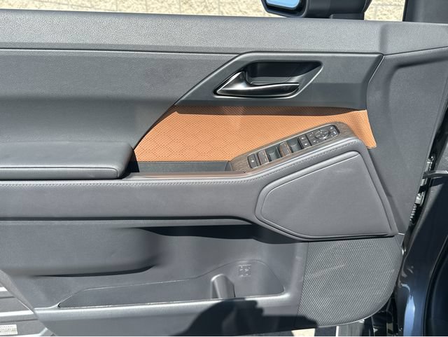 New 2026 Lexus GX 550 w/ Accessory Package (Z1) AWD/4WD image 14