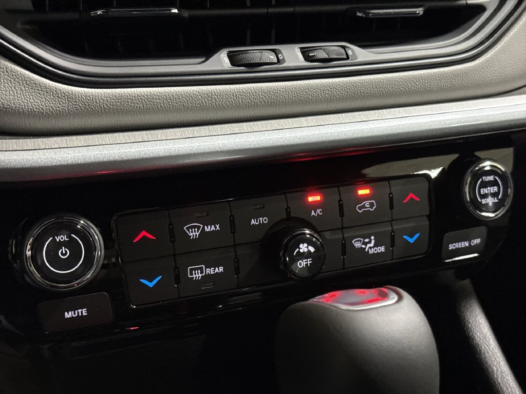 New 2026 Jeep Compass Limited AWD/4WD image 15