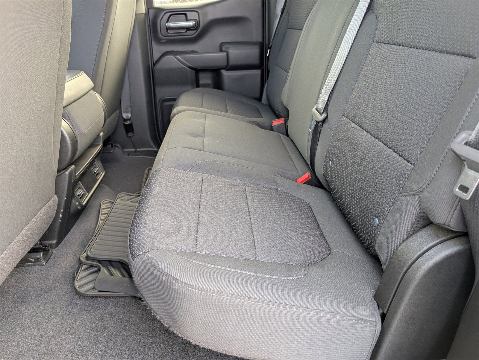 Used 2021 Chevrolet Silverado 1500 Custom image 16