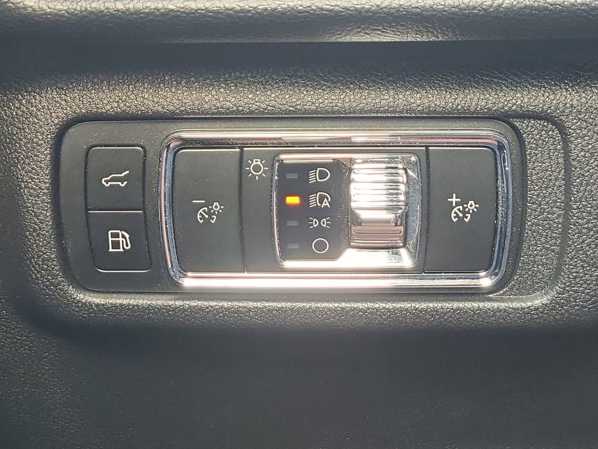 Used 2025 Lincoln Corsair Grand Touring w/ Equipment Group 302A image 26