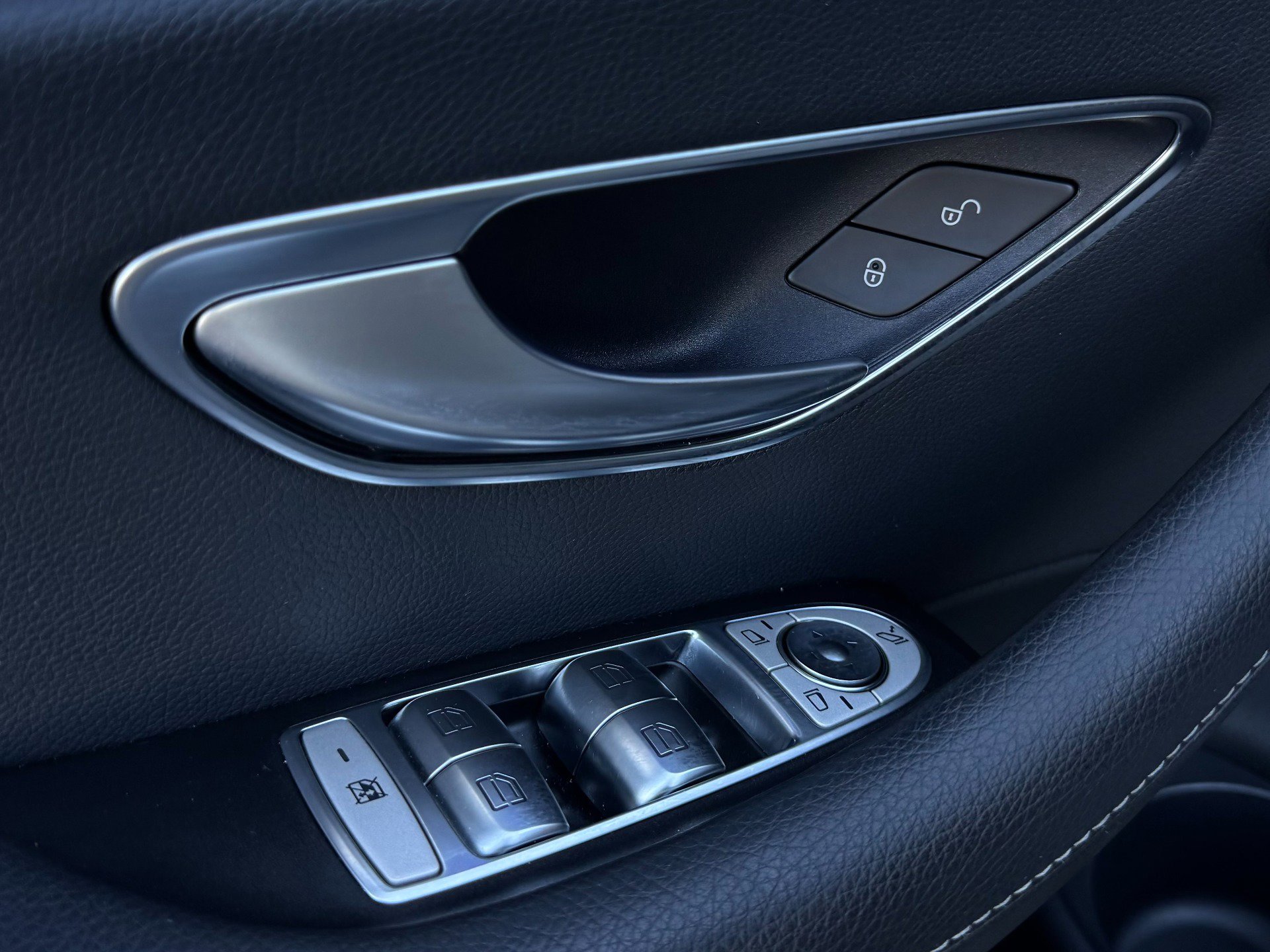 Used 2022 Mercedes-Benz E 350 Sedan image 75