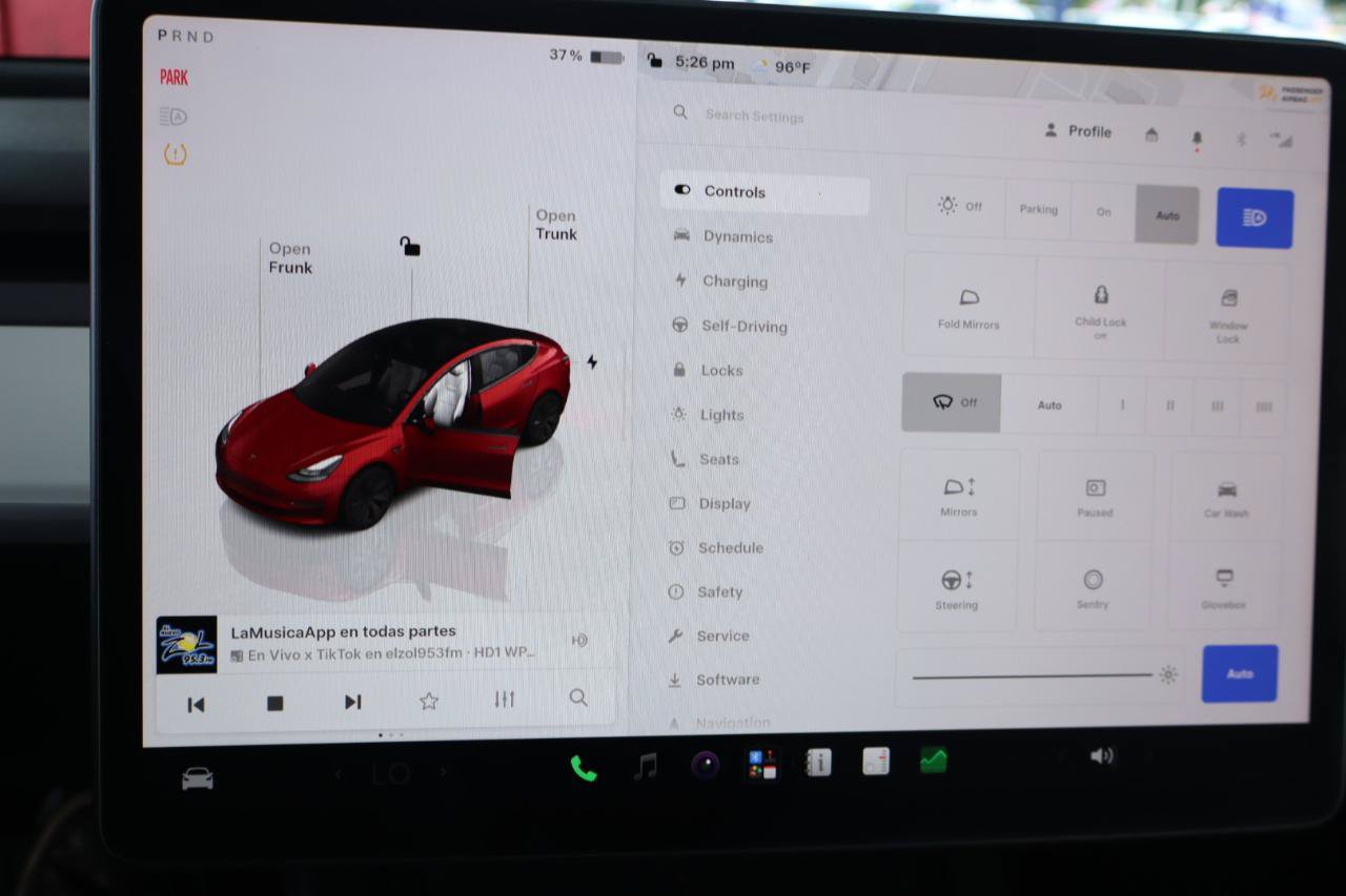 Used 2023 Tesla Model 3 Long Range AWD/4WD image 18