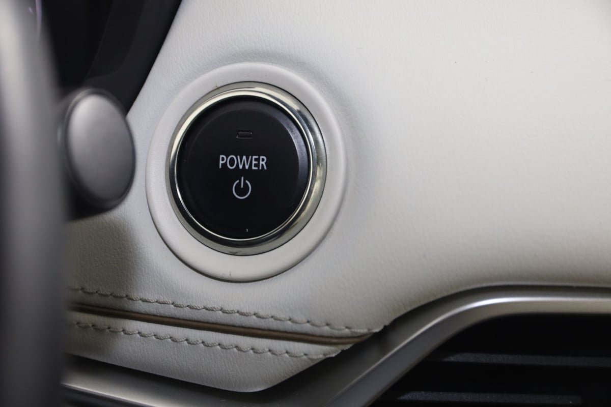 Used 2024 MAZDA CX-90 Plug-In Hybrid w/ Premium Plus AWD/4WD image 33