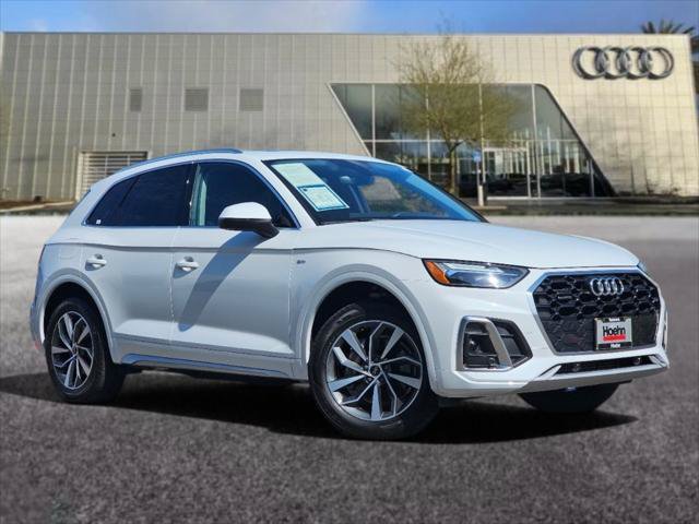 Used 2023 Audi Q5 2.0T Premium w/ Convenience Package AWD/4WD image 1