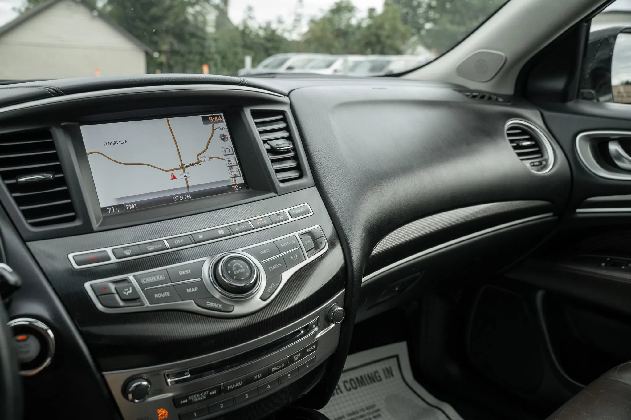 Used 2016 INFINITI QX60 Luxe w/ Premium Plus Package AWD/4WD image 23