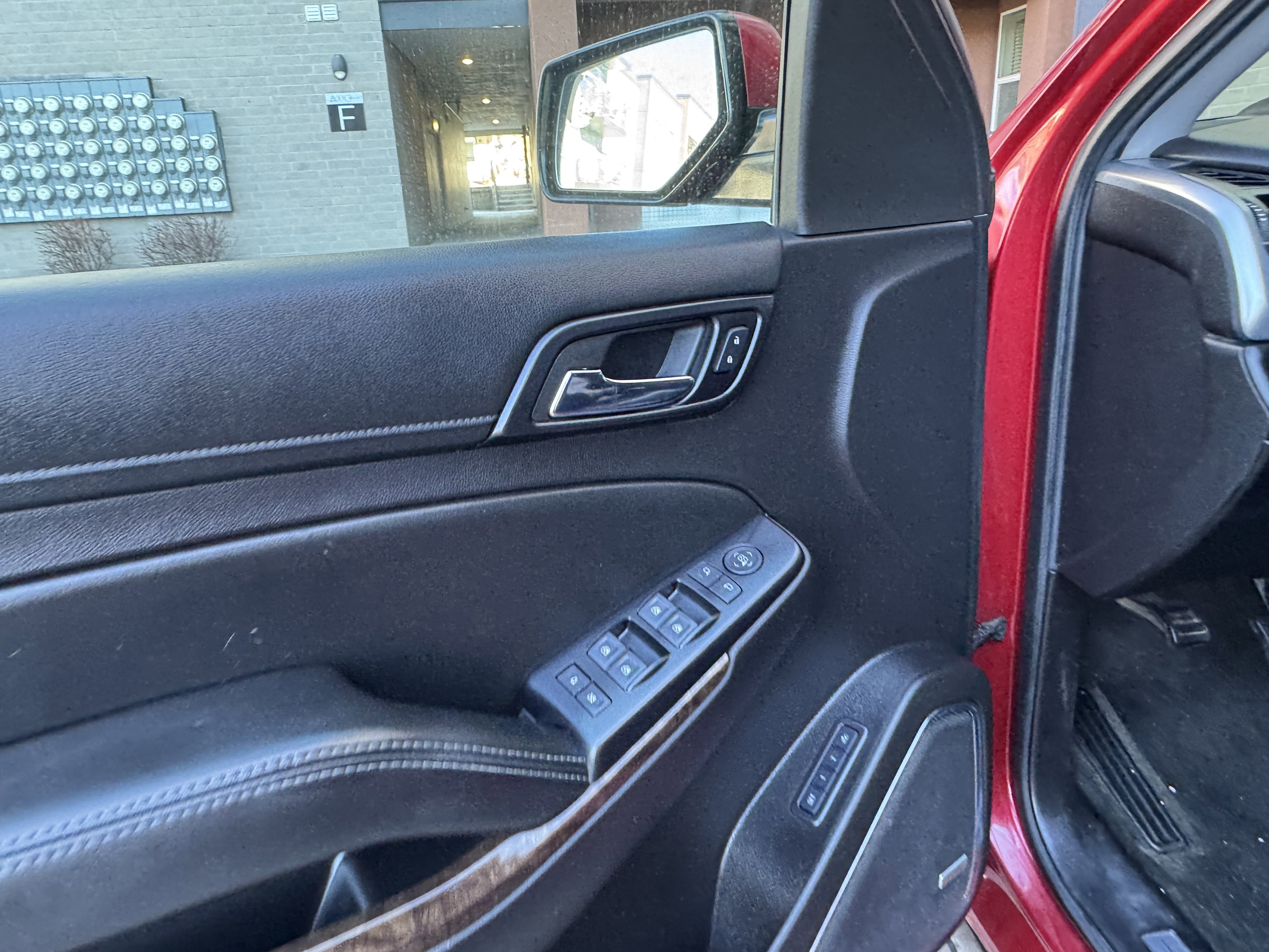 Used 2015 Chevrolet Tahoe LT w/ Max Trailering Package AWD/4WD image 17