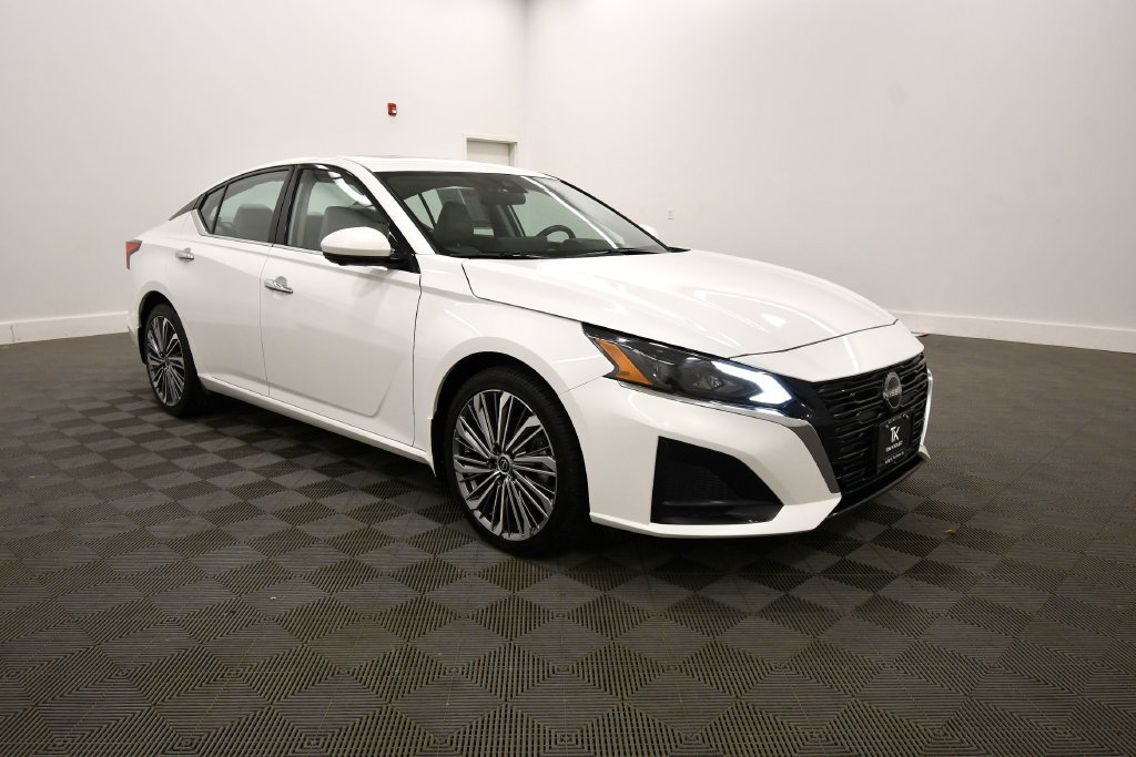 Used 2024 Nissan Altima 2.5 SL AWD/4WD image 10