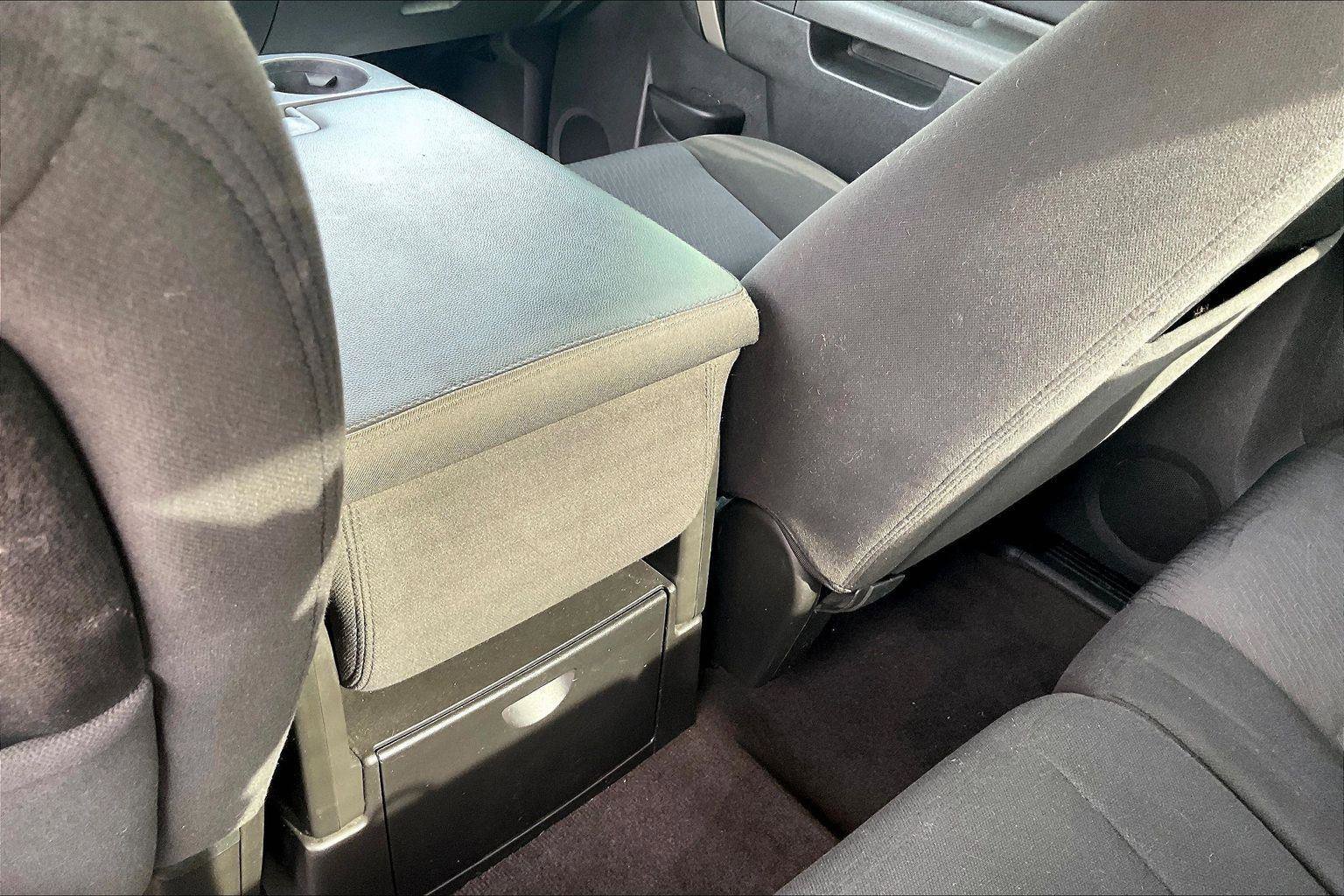 Used 2011 Chevrolet Silverado 1500 LT w/ All-Star Edition AWD/4WD image 11
