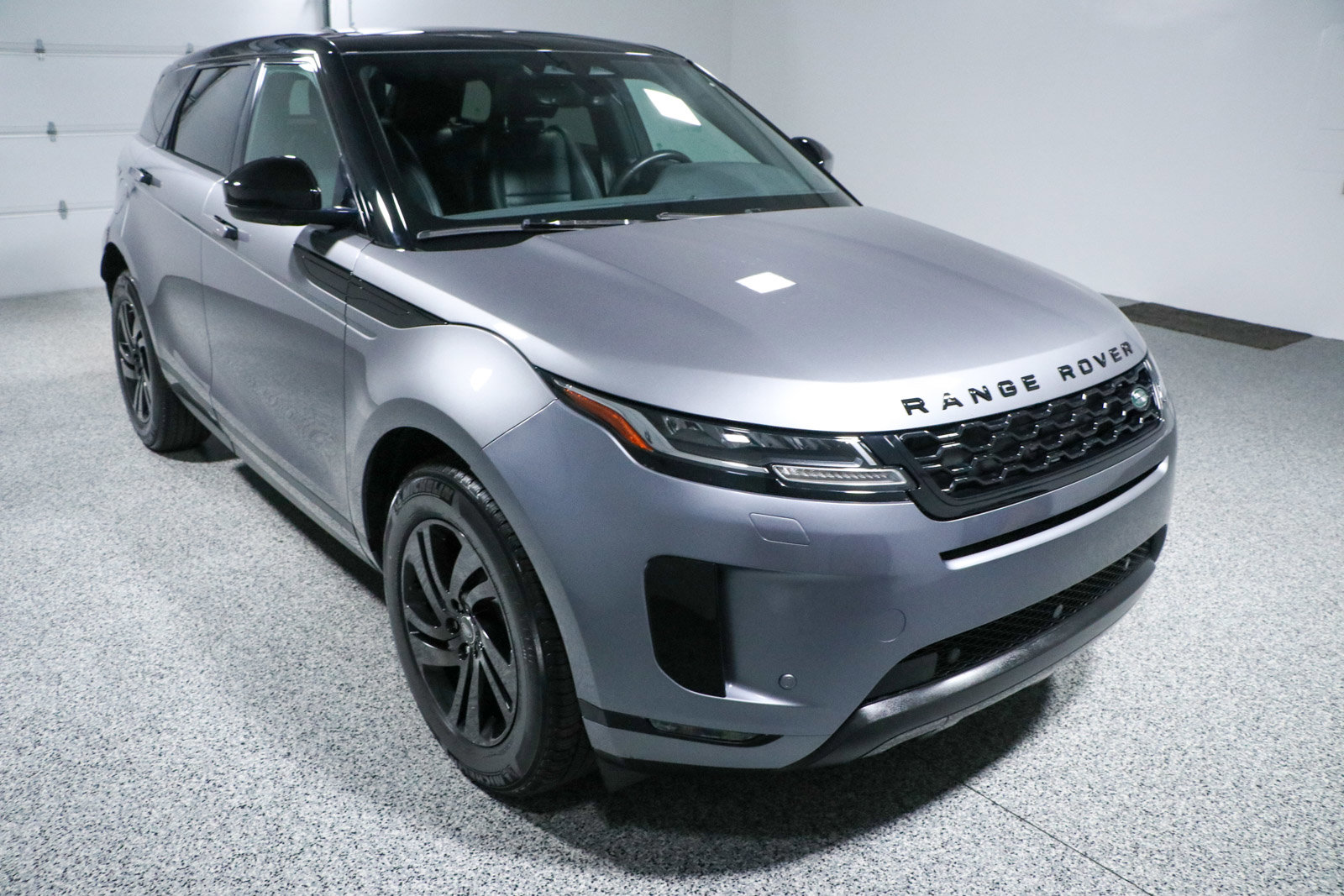 Used 2023 Land Rover Range Rover Evoque S image 5