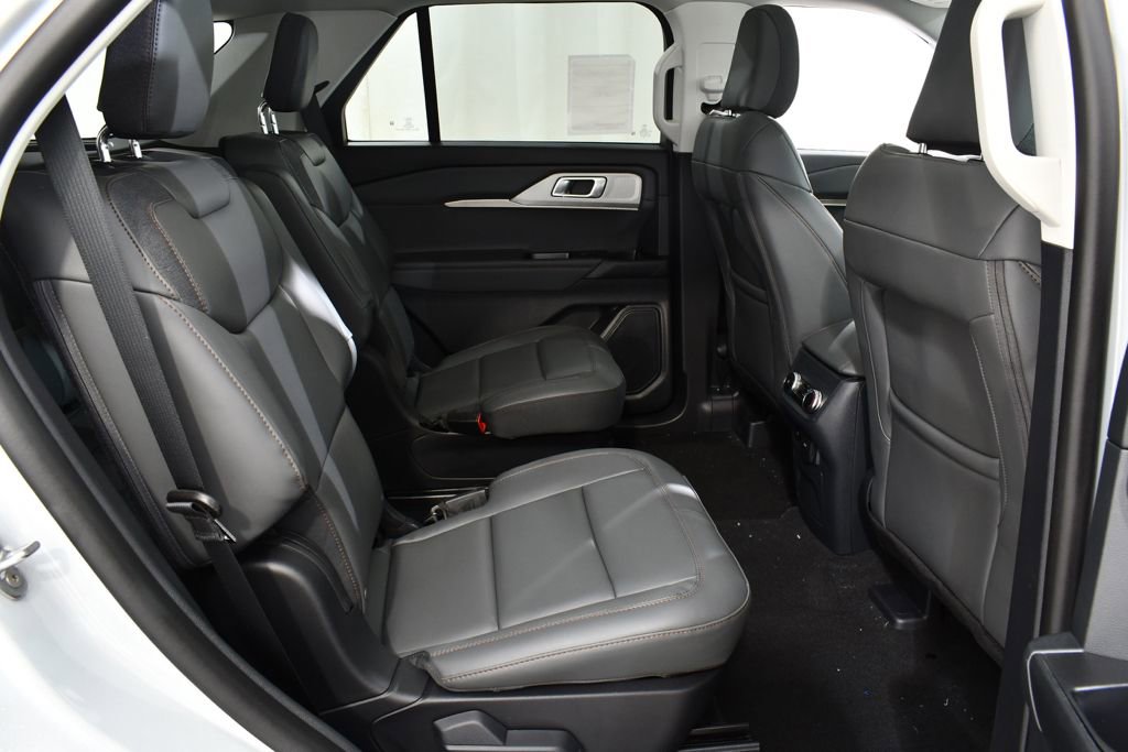 New 2026 Ford Explorer Active w/ Active Comfort Package image 19