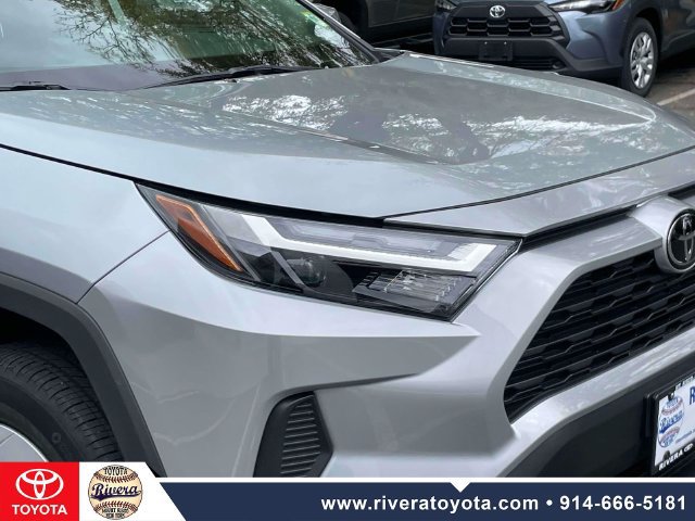 Certified 2025 Toyota RAV4 LE AWD/4WD image 11
