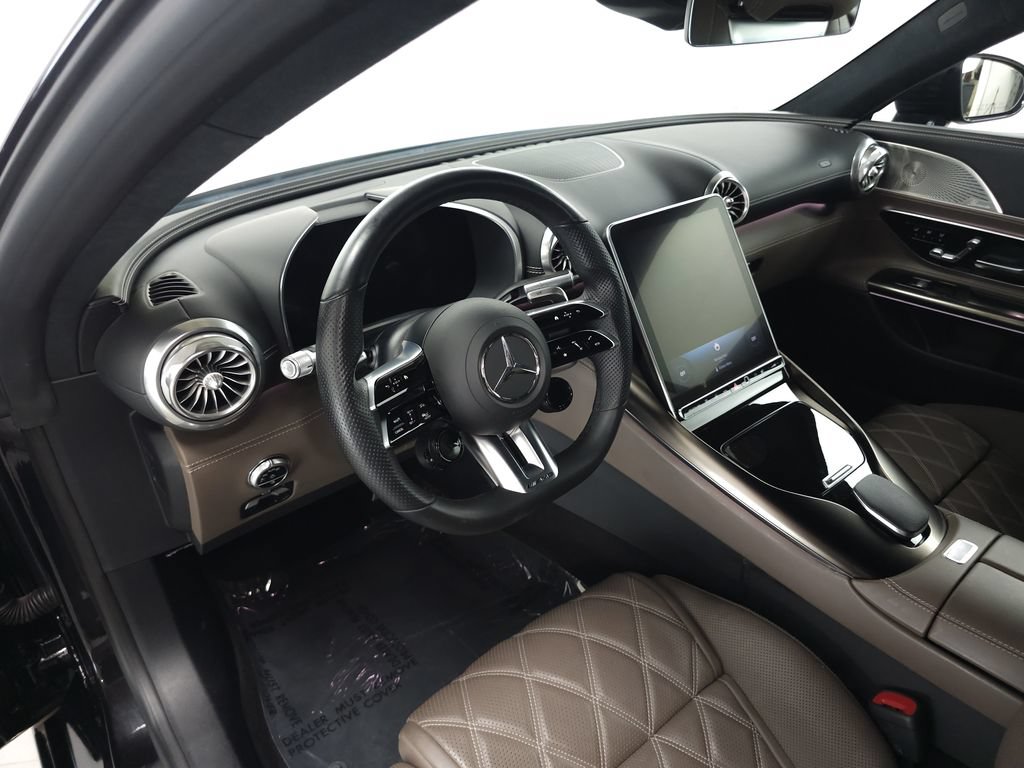 Used 2022 Mercedes-Benz SL 55 AMG 4MATIC w/ Driver Assistance Package image 10