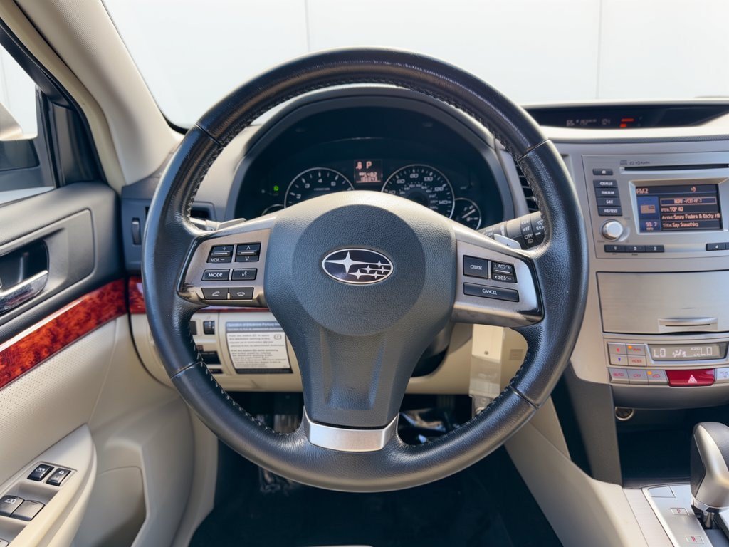 Used 2012 Subaru Outback 3.6R Limited w/ Moonroof Pkg AWD/4WD image 10