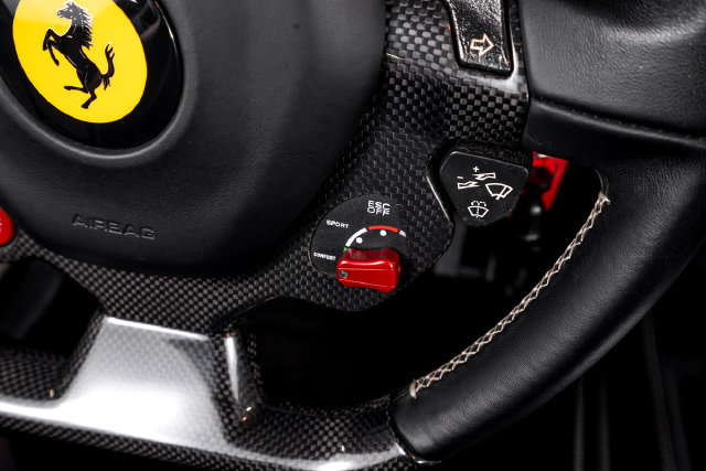 Used 2015 Ferrari California T RWD image 43