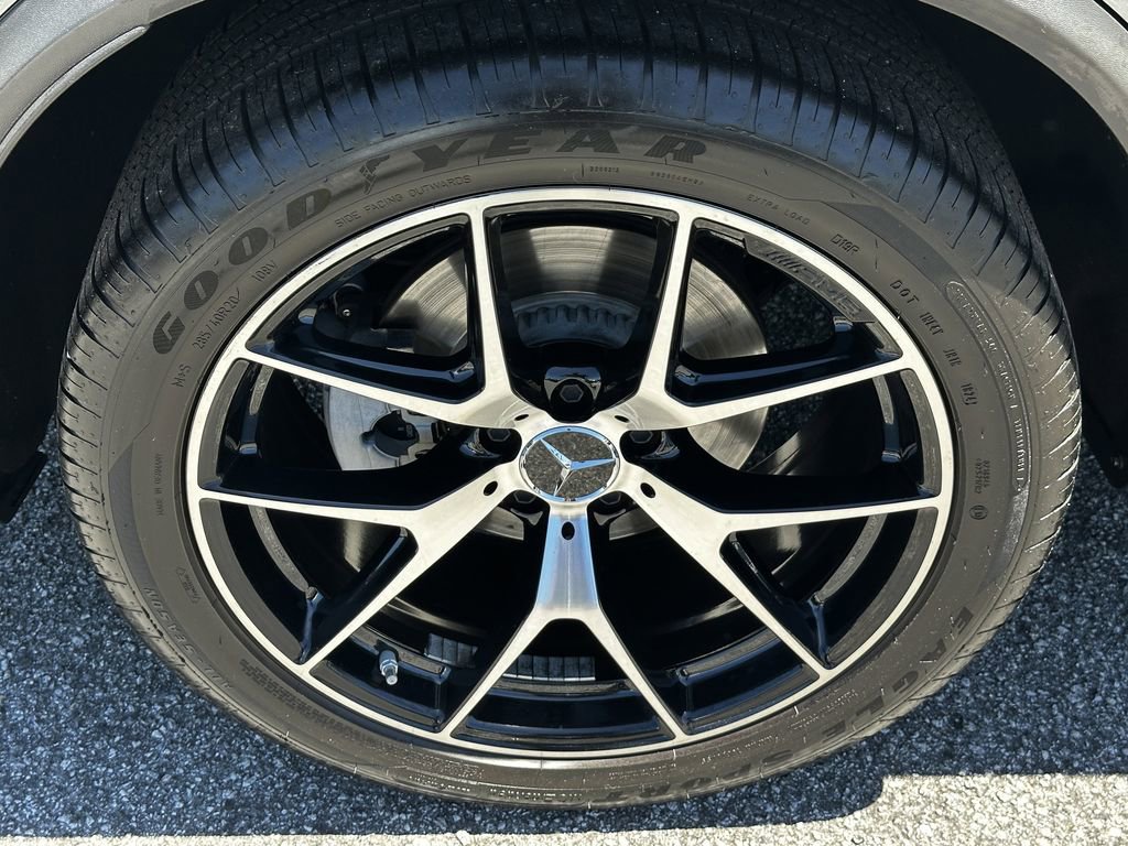 Certified 2021 Mercedes-Benz GLC 43 AMG 4MATIC image 20