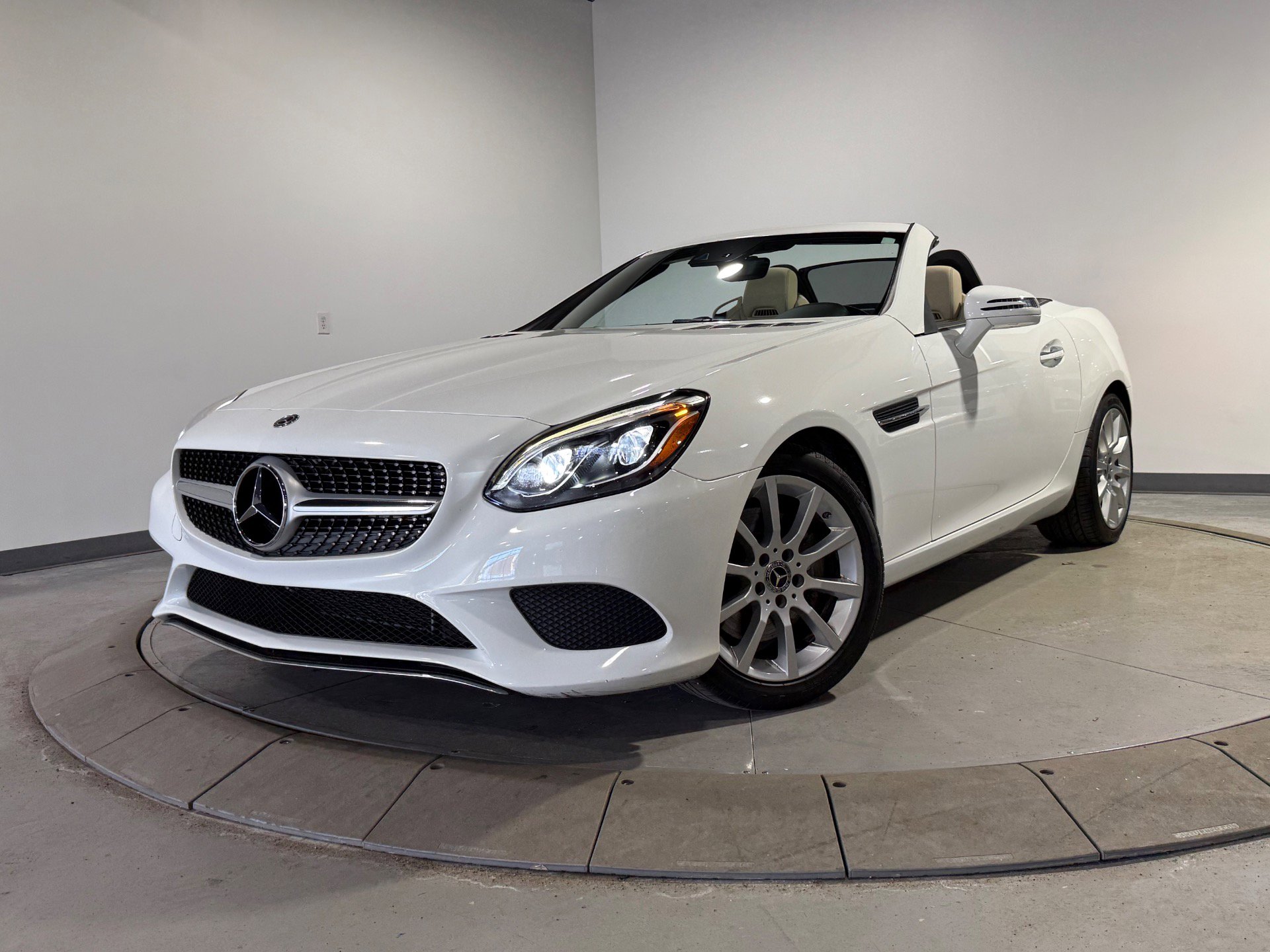 Used 2017 Mercedes-Benz SLC 300 w/ Premium 2 Package image 1