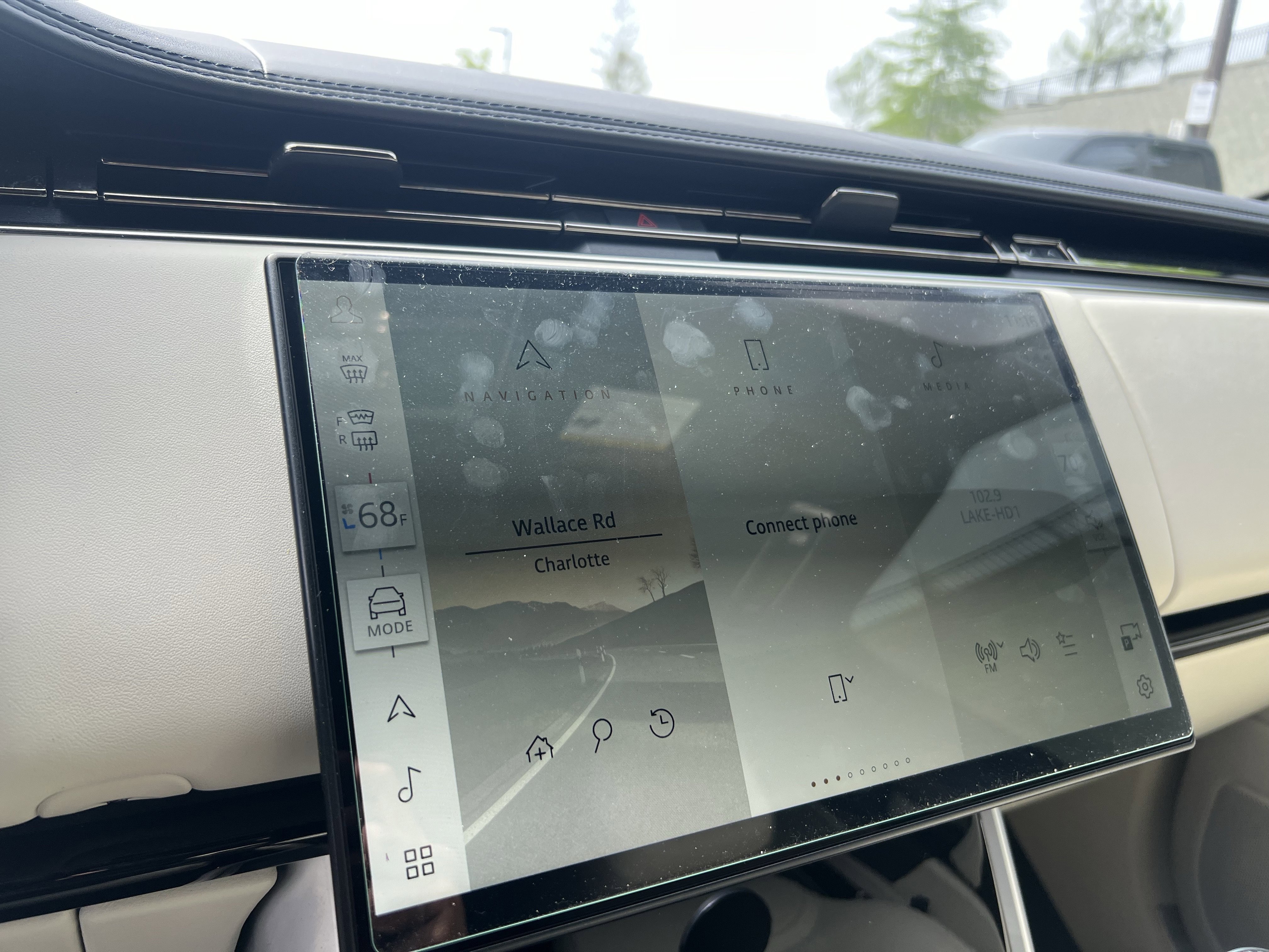 Certified 2024 Land Rover Range Rover Long Wheelbase SE image 25