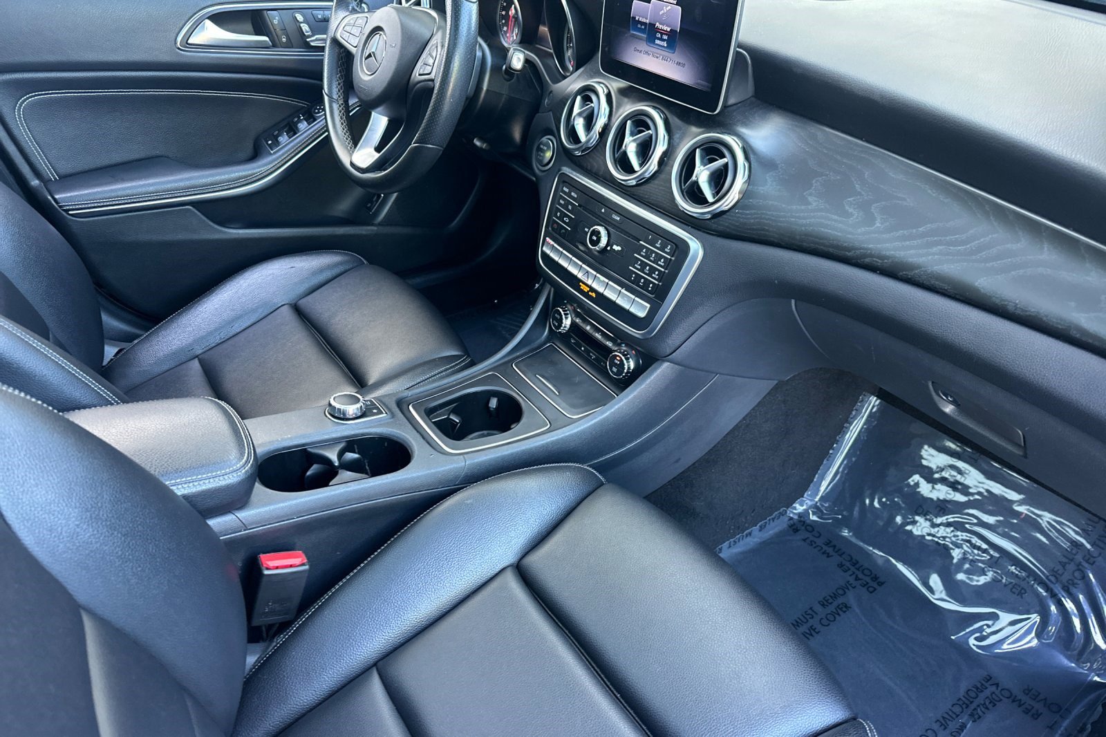 Used 2018 Mercedes-Benz GLA 250 4MATIC image 32