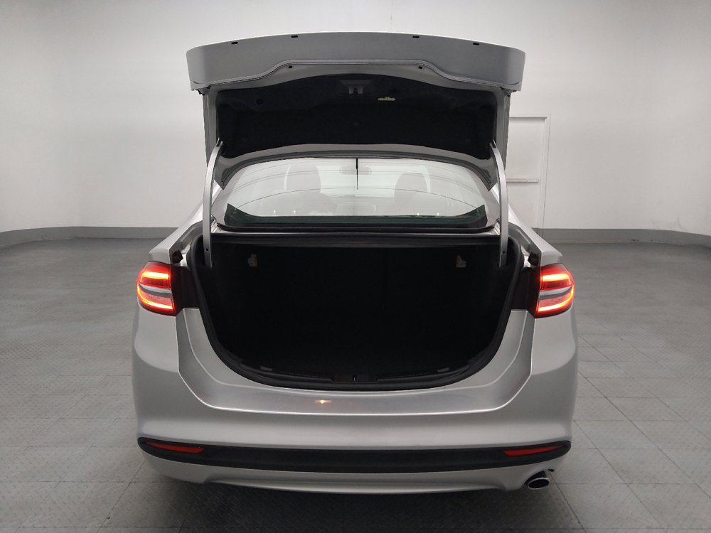 Used 2018 Ford Fusion S FWD image 29