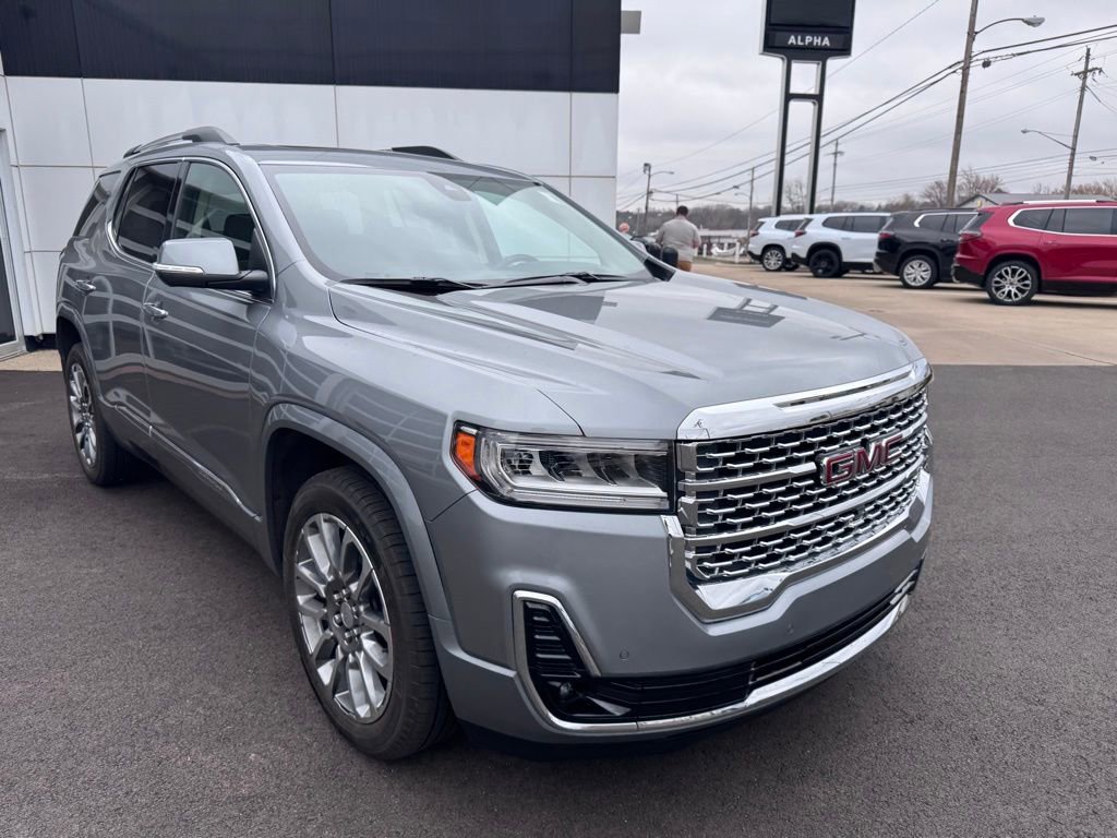 Used 2023 GMC Acadia Denali w/ Denali Ultimate Package image 6
