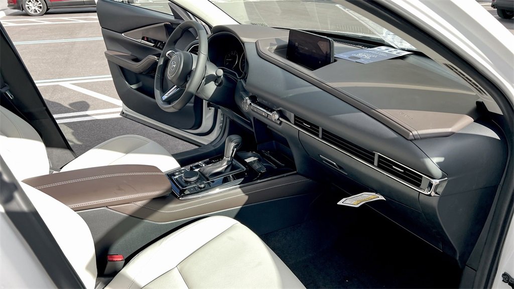 New 2024 MAZDA CX-30 2.5 Turbo w/ Premium Plus Pkg image 33