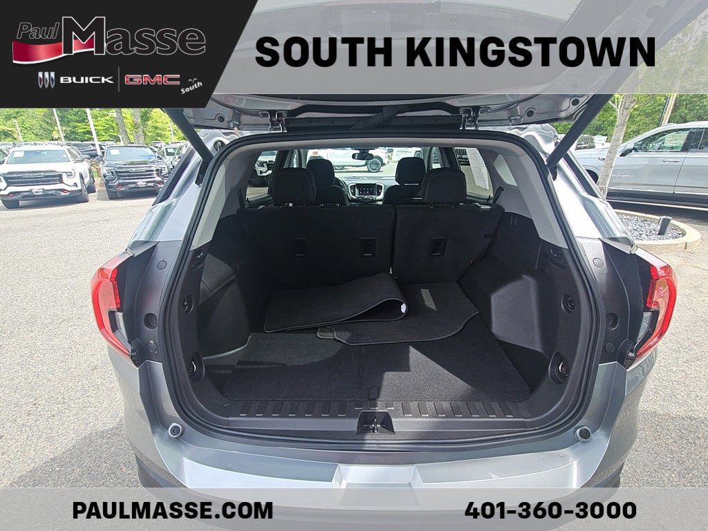 Used 2023 GMC Terrain SLE w/ Driver Convenience Package AWD/4WD image 19