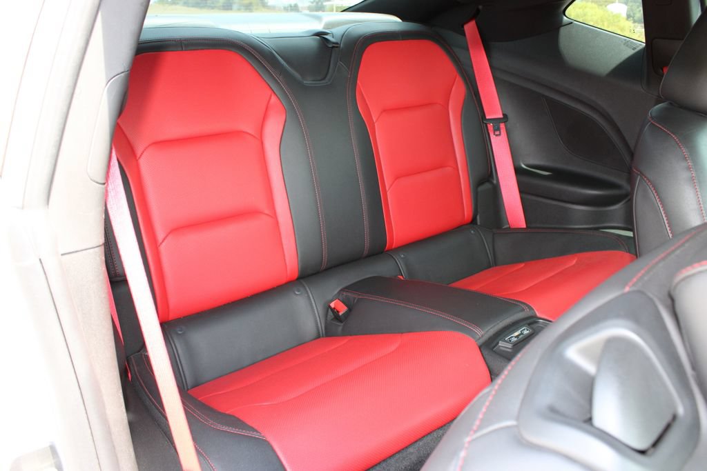 Used 2021 Chevrolet Camaro SS RWD image 7