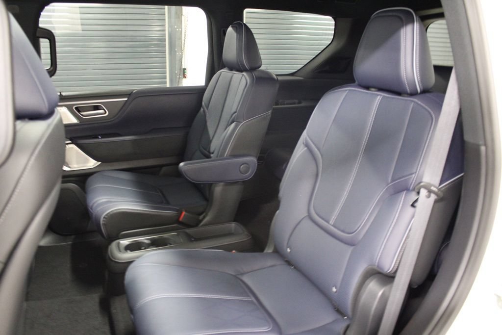 Certified 2026 INFINITI QX80 4WD w/ Sport Exterior Package image 41