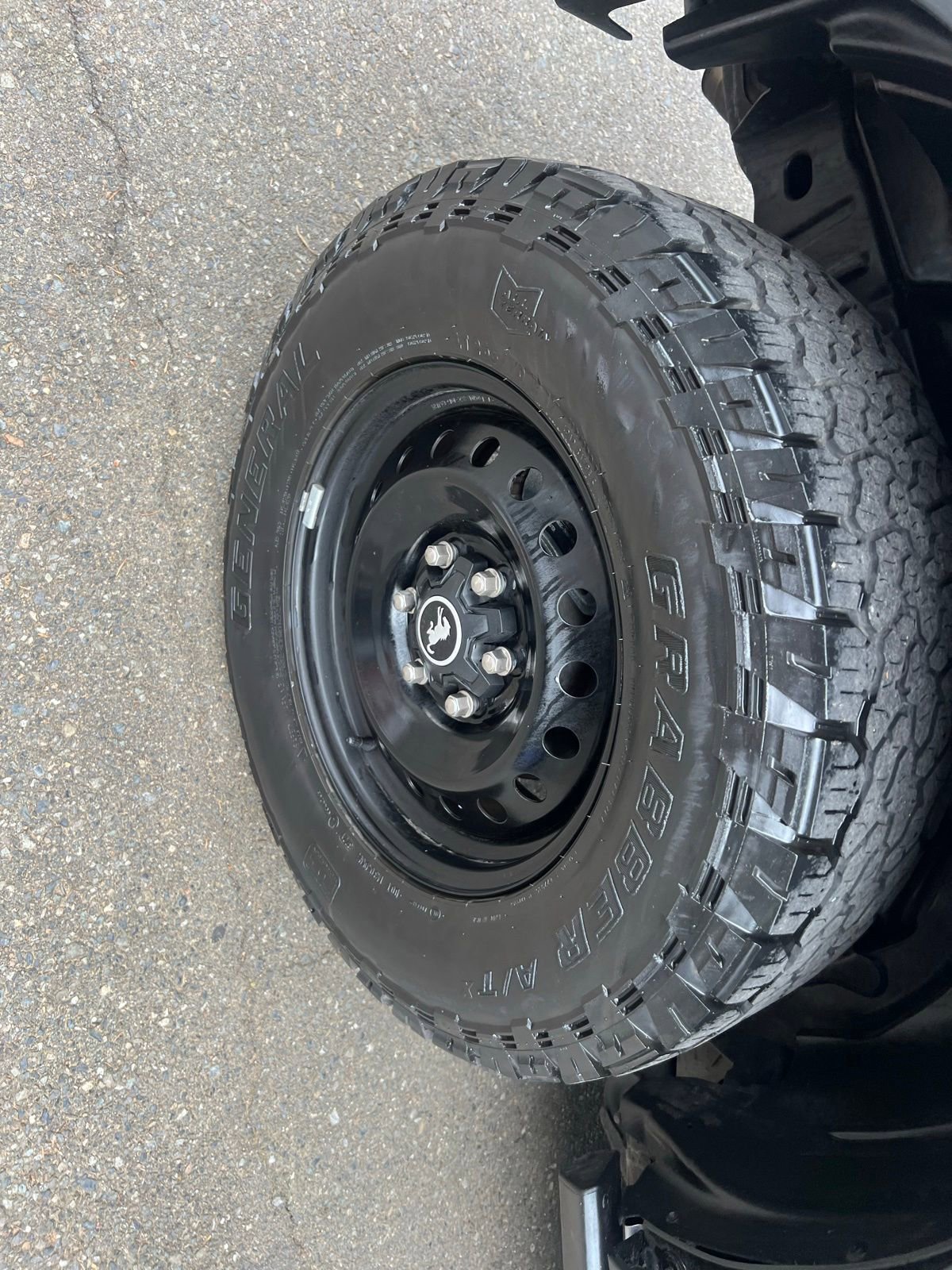 Used 2021 Ford Bronco Black Diamond AWD/4WD image 11