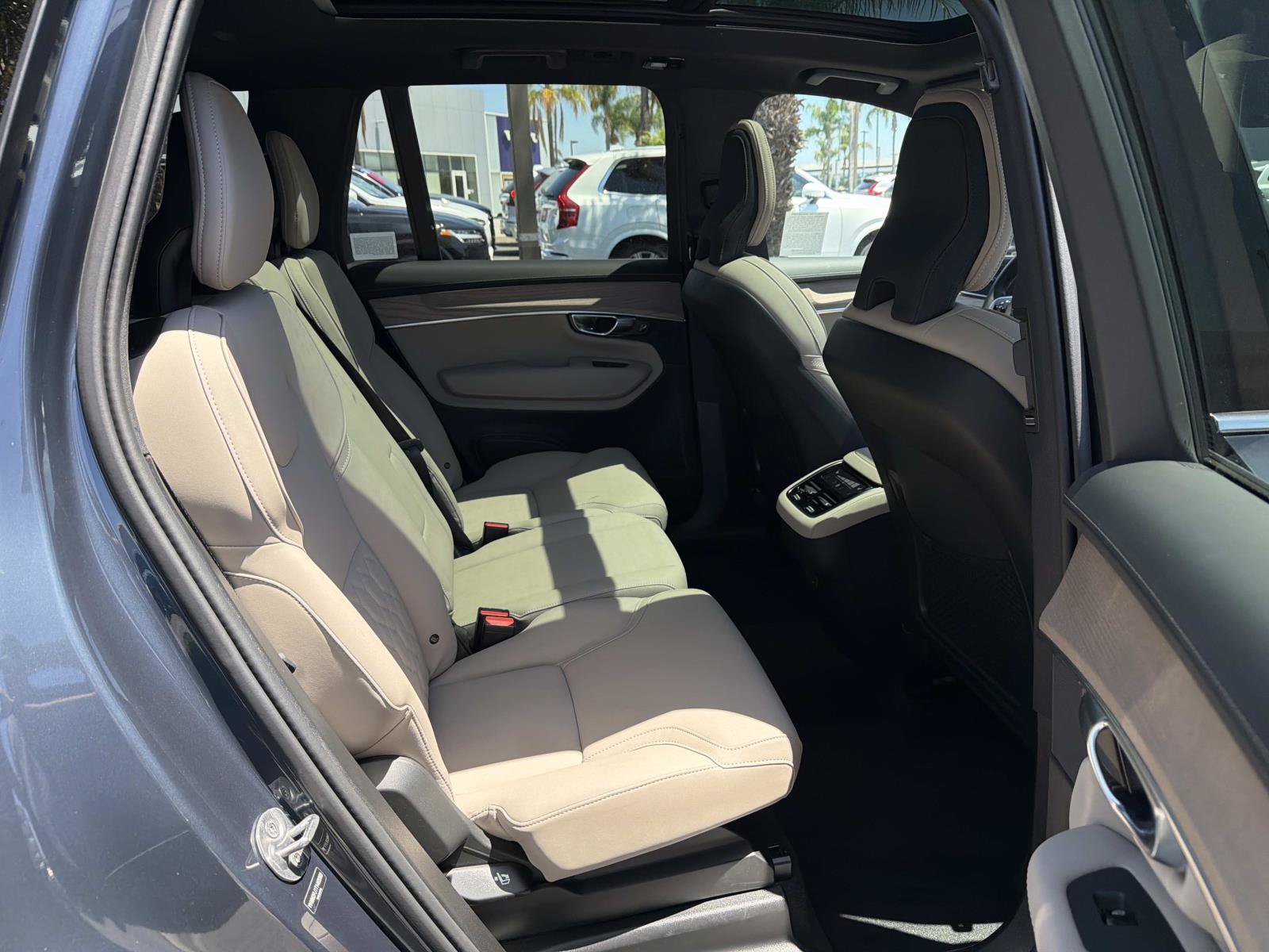 Used 2026 Volvo XC90 B6 Core AWD/4WD image 25