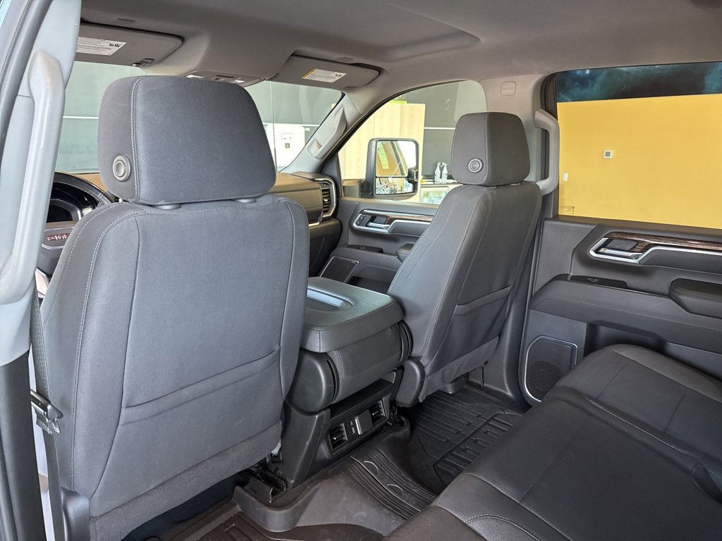 Used 2025 GMC Sierra 3500 SLE w/ SLE Value Package image 16