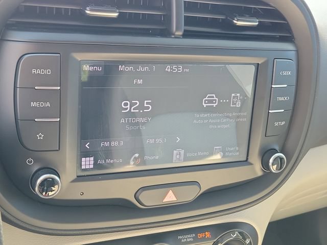 Used 2025 Kia Soul LX w/ LX Technology Package FWD image 26