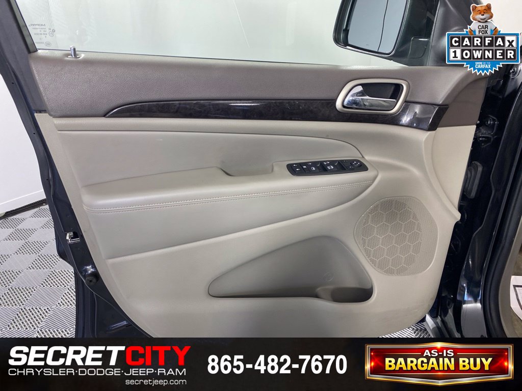 Used 2013 Jeep Grand Cherokee Laredo AWD/4WD image 11
