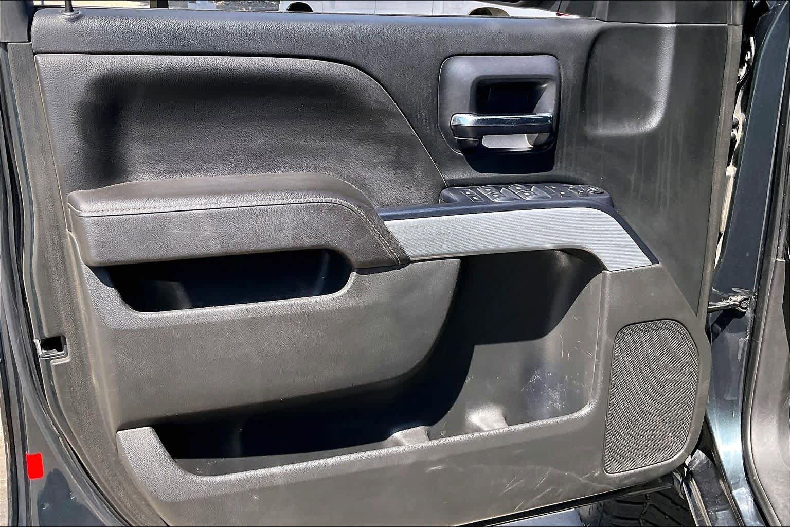 Used 2017 Chevrolet Silverado 1500 LT w/ All Star Edition AWD/4WD image 21