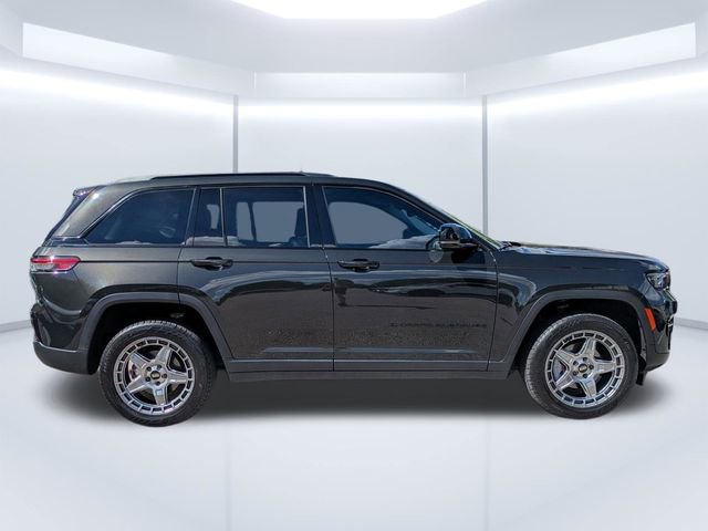 Used 2023 Jeep Grand Cherokee Limited w/ Black Appearance Package RWD image 3
