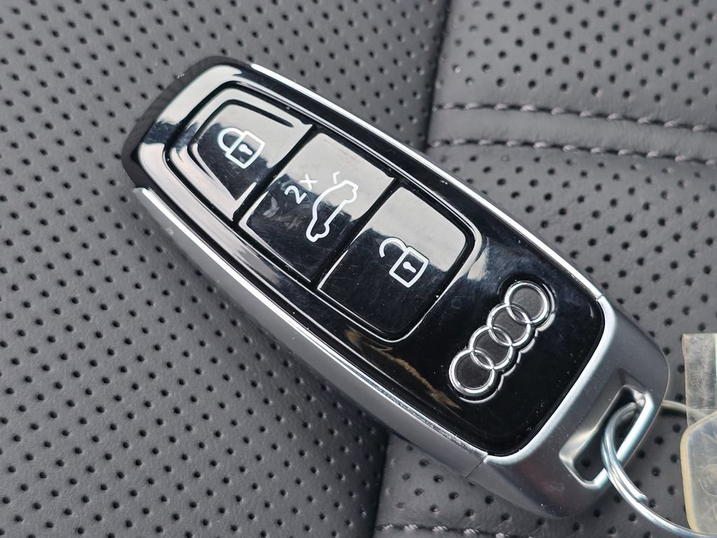 New 2026 Audi A8 L 3.0T AWD/4WD image 32