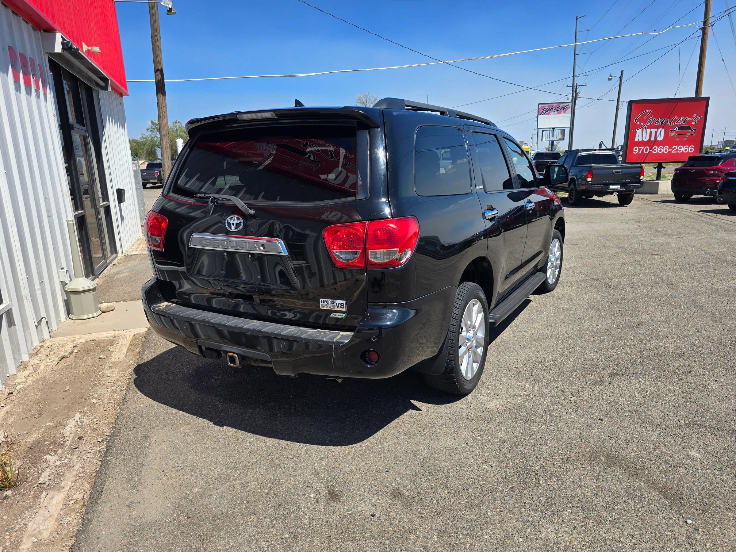 Used 2014 Toyota Sequoia Platinum AWD/4WD image 2