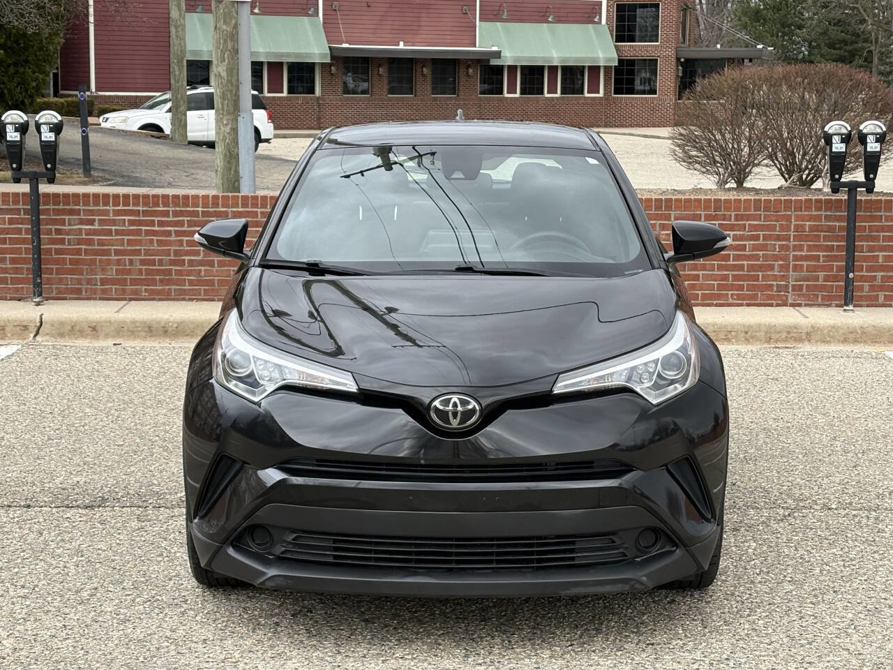 Used 2019 Toyota C-HR LE image 6