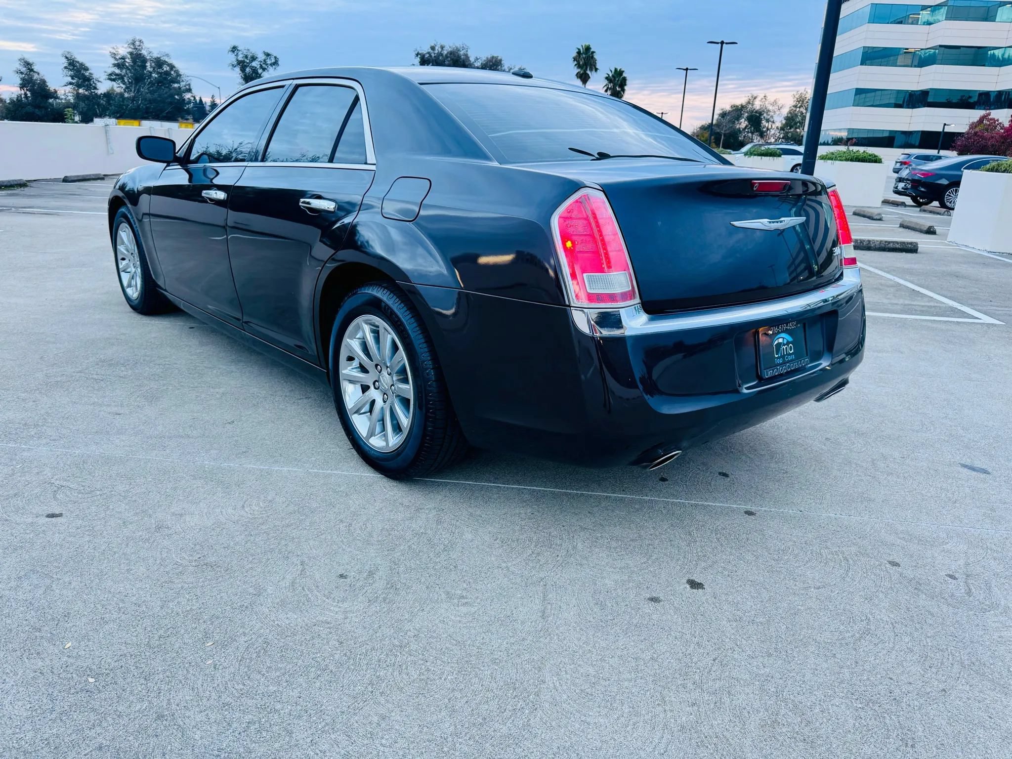 Used 2012 Chrysler 300 Limited RWD image 14