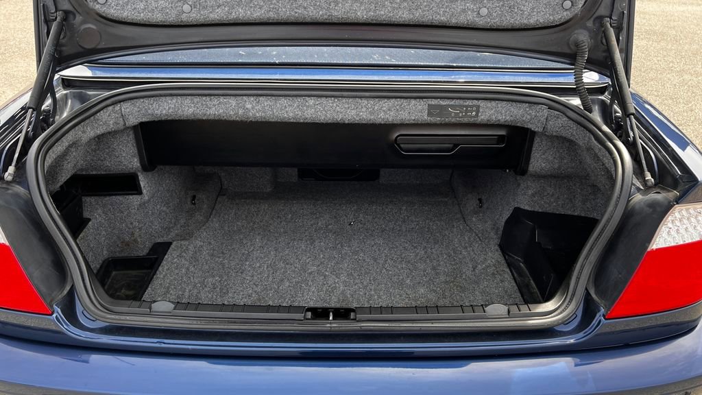 Used 2006 BMW M3 Convertible image 32