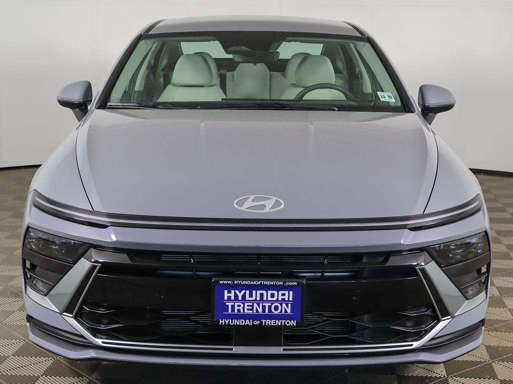 Certified 2025 Hyundai Sonata SE image 9